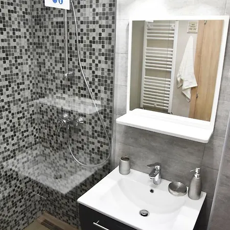 Apartament Mayo Mamaia Nord アパート *