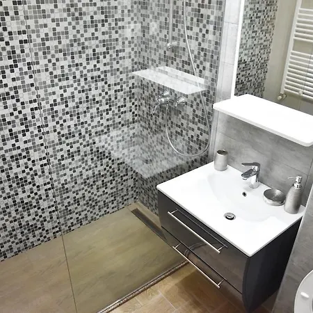 アパート Apartament Mayo Mamaia Nord ナボダリ